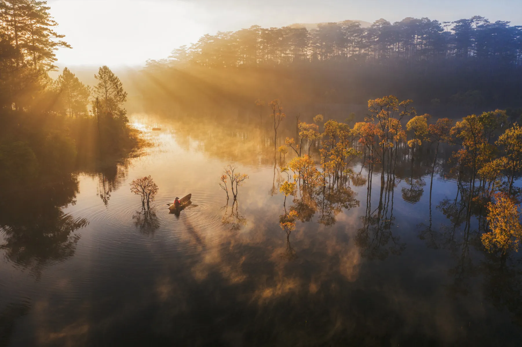 Miroirs d'émeraude et les murmures du lac Tuyen Lam